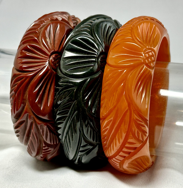 BB281chunky flower & leaf  carved bakelite bangles